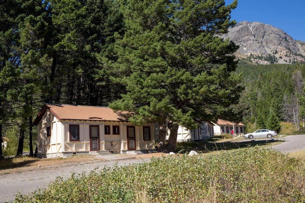 Rising Sun Motor Inn East Glacier Park Village Ngoại thất bức ảnh